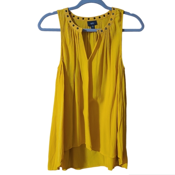 NWT And EUC Womens Sleeveless Blouses Bundle, Size XS - S - Picture 8 of 15